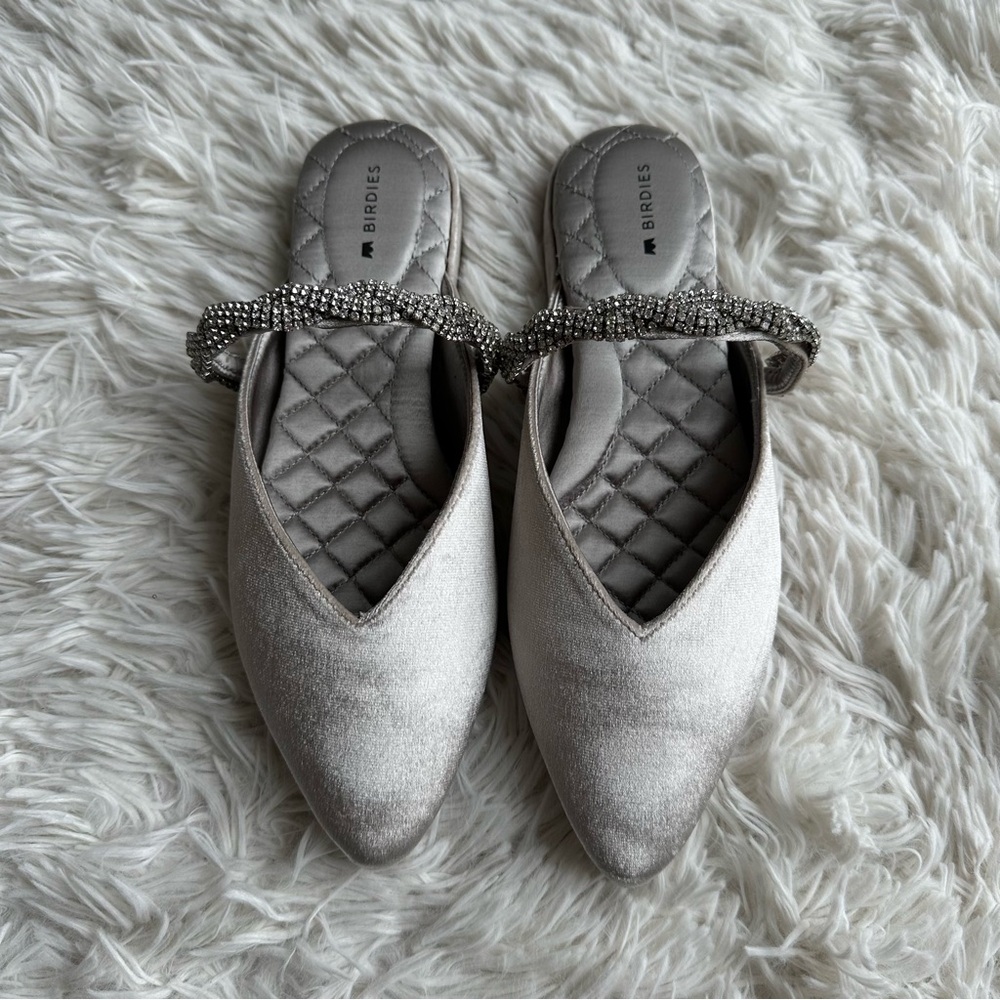 Birdies The Swan Snow Crystal Bracelet Velvet Slip On New Without Box Size 6.5 - Picture 3 of 10